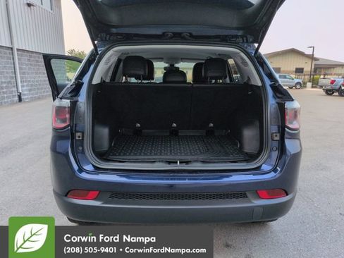 Used 2021 Jeep Compass Latitude AWD/4WD image 28