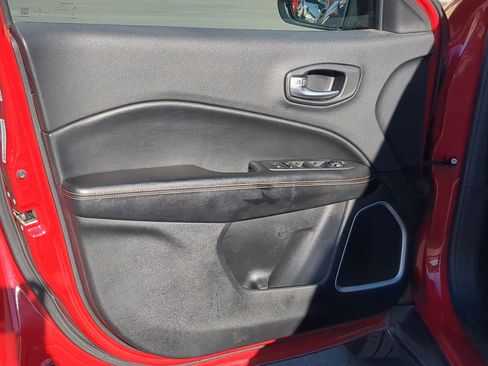 Used 2021 Jeep Compass Sport w/ Cold Weather Group image 14