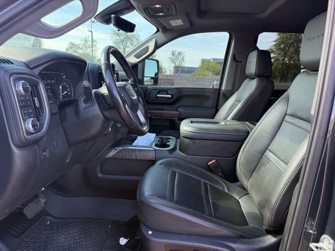 Used 2021 GMC Sierra 2500 Denali w/ Denali Ultimate Package image 14