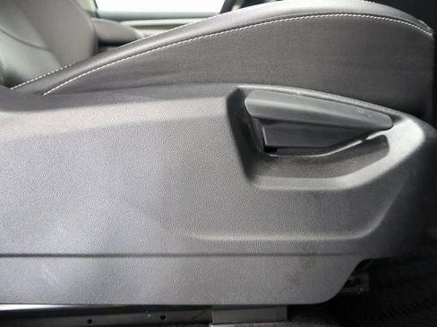 Used 2022 Volkswagen Atlas SE image 22