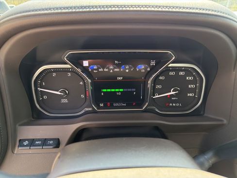 Used 2023 GMC Sierra 2500 Denali w/ Denali Ultimate Package AWD/4WD image 18