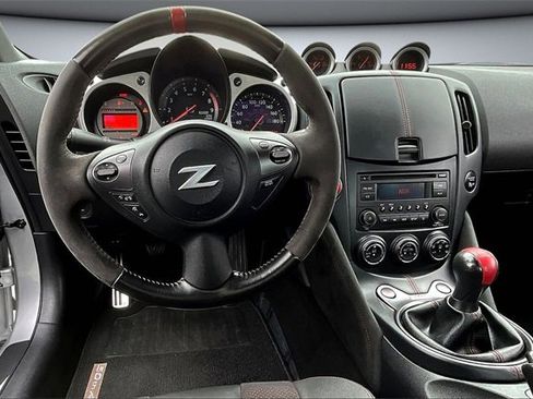 Certified 2020 Nissan 370Z Sport image 8