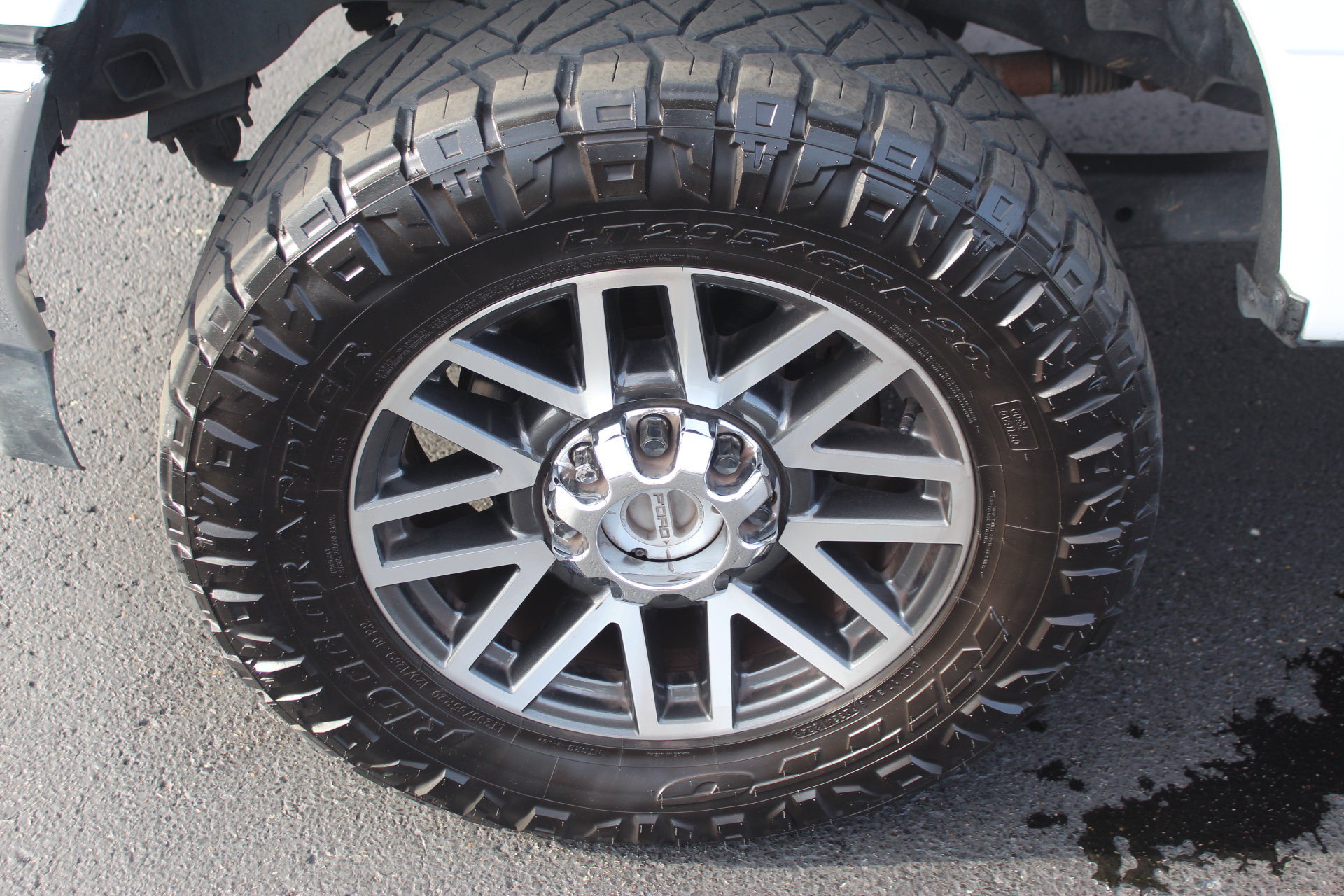 Used 2019 Ford F250 Lariat w/ Lariat Value Package AWD/4WD image 11