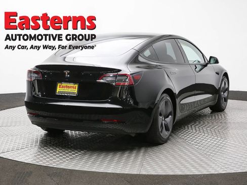 Used 2021 Tesla Model 3 Standard Range Plus image 5