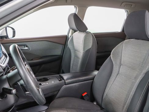 Used 2022 Nissan Rogue SV FWD image 23