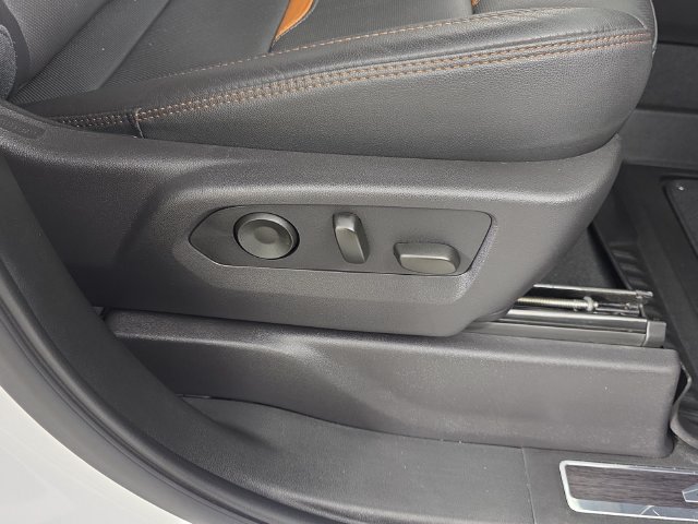 Used 2024 GMC Sierra 1500 AT4 w/ AT4 Preferred Package AWD/4WD image 35