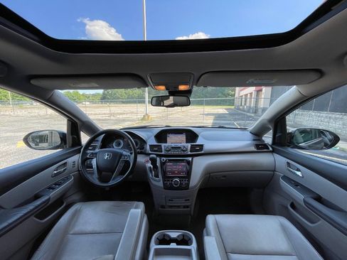 Used 2014 Honda Odyssey Touring image 30