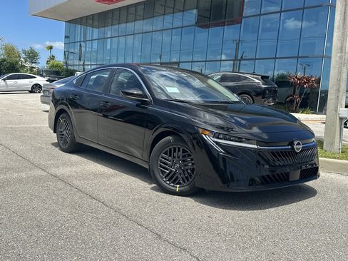 New 2026 Nissan Sentra SV FWD image 2