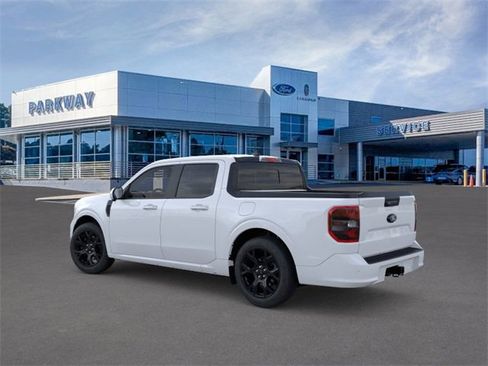 New 2025 Ford Maverick Lobo image 4