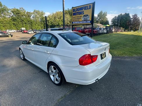 Used 2011 BMW 335i xDrive Sedan AWD/4WD image 7