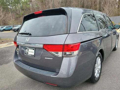 Used 2016 Honda Odyssey SE image 5