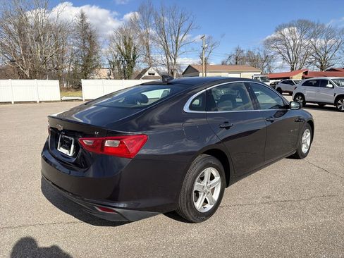 Used 2023 Chevrolet Malibu LT image 3