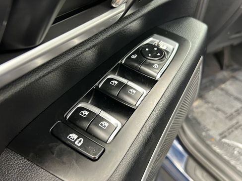 Used 2024 Kia Telluride S w/ S Sunroof Package FWD image 25
