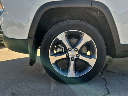 New 2024 Jeep Grand Cherokee Limited 4xe w/ Luxury Tech Group II image 15