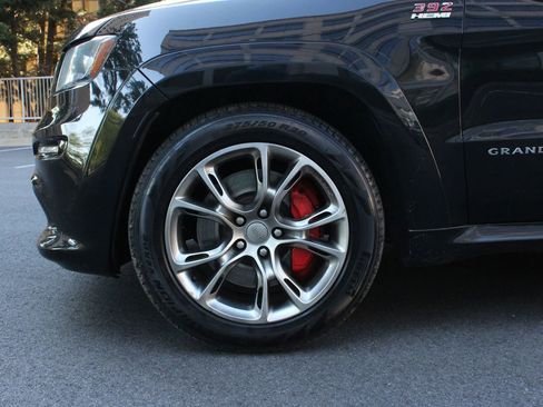 Used 2012 Jeep Grand Cherokee SRT8 AWD/4WD image 11