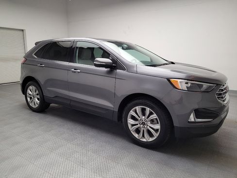Used 2023 Ford Edge Titanium image 11