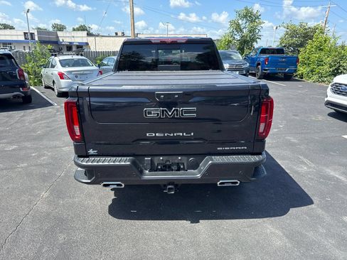Used 2023 GMC Sierra 1500 Denali w/ Denali Reserve Package AWD/4WD image 2