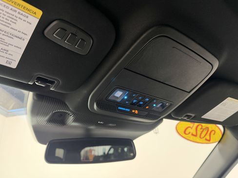 Used 2025 Ford Explorer ST-Line w/ Premium Package AWD/4WD image 6