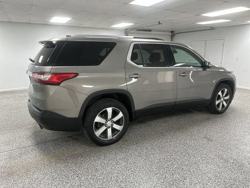 Used 2018 Chevrolet Traverse LT AWD/4WD image 8