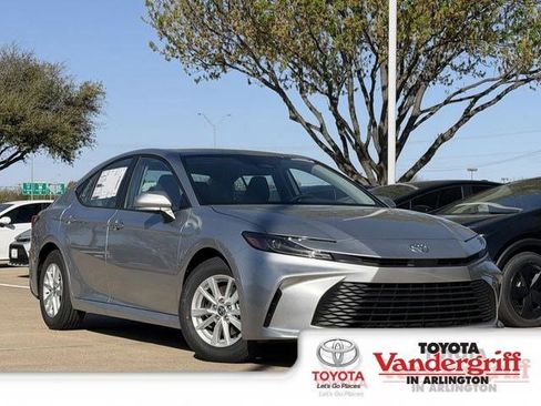 New 2026 Toyota Camry LE image 1