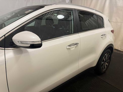 Used 2017 Kia Sportage EX w/ EX Premium Package image 7