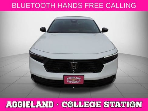 Used 2025 Honda Accord Sport image 9