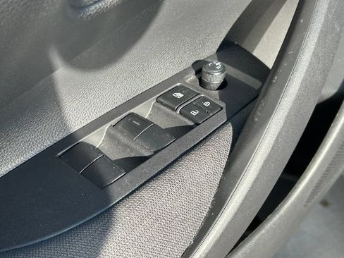 Used 2024 Toyota Corolla LE FWD image 22