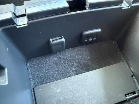 Used 2017 GMC Sierra 1500 4x4 Double Cab image 24