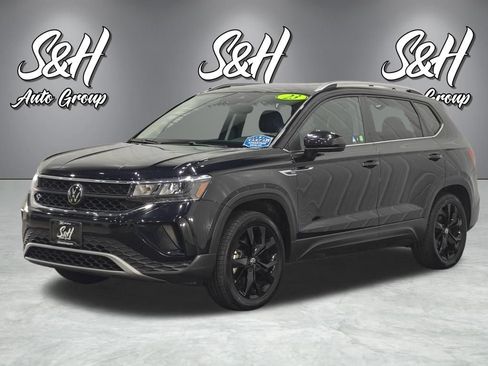 Used 2023 Volkswagen Taos SE AWD/4WD image 15