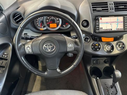 Used 2011 Toyota RAV4 Limited AWD/4WD image 17