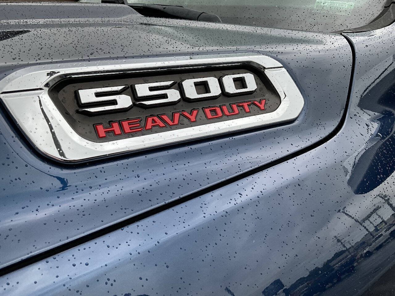 Used 2019 RAM 5500 Laramie AWD/4WD image 29