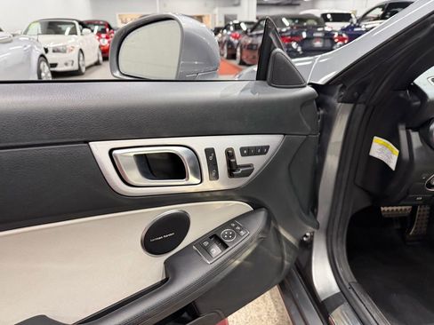 Used 2013 Mercedes-Benz SLK 250 image 14