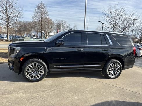 Used 2024 GMC Yukon Denali Ultimate image 12