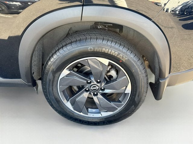 Used 2024 Nissan Rogue SV w/ SV Premium Package AWD/4WD image 26