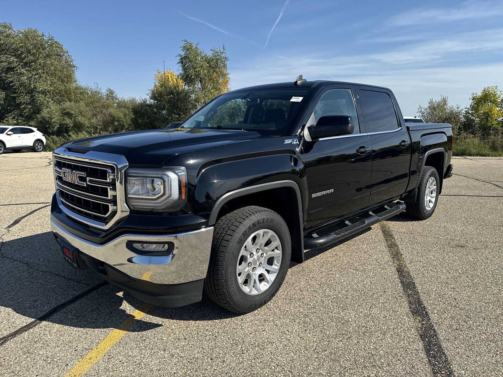 Used 2016 GMC Sierra 1500 SLE w/ SLE Value Package AWD/4WD image 1