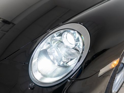 Used 2010 Porsche 911 GT3 RWD image 16