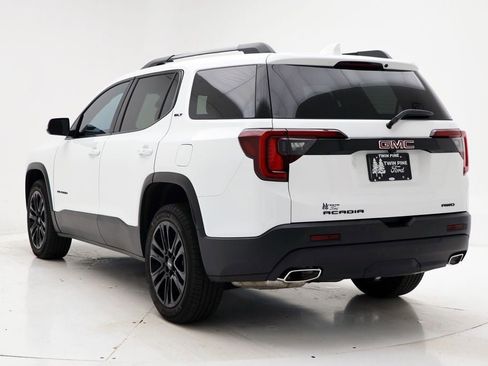 Used 2023 GMC Acadia SLT w/ Elevation Edition image 7