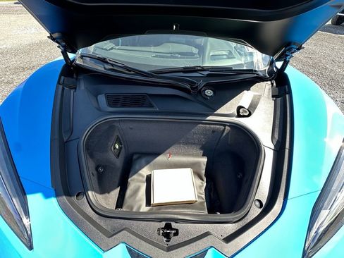 Used 2023 Chevrolet Corvette Stingray Premium Cpe w/ Z51 Performance Package image 24