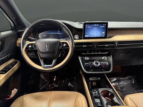 Used 2022 Lincoln Corsair Reserve w/ Elements Package image 5