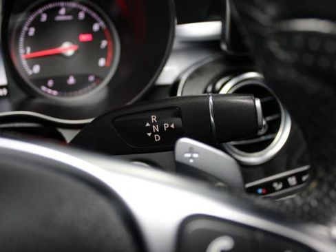 Used 2018 Mercedes-Benz GLC 300 4MATIC w/ AMG Line image 21