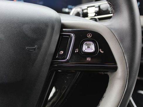 Used 2023 Lincoln Corsair AWD image 16