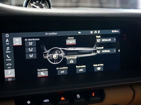 Used 2021 Porsche 911 Carrera image 25