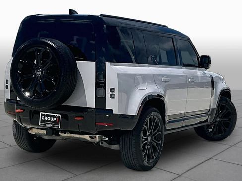 Used 2026 Land Rover Defender 110 X AWD/4WD image 12