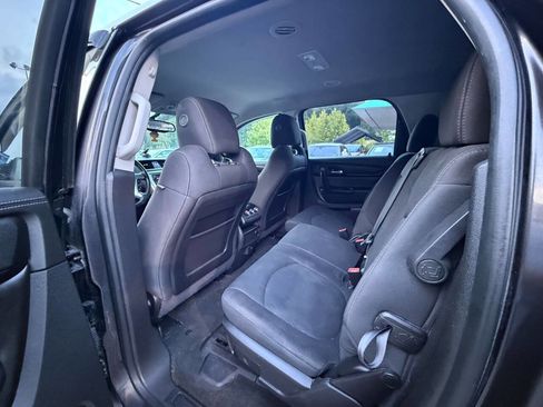 Used 2016 GMC Acadia SLE image 12