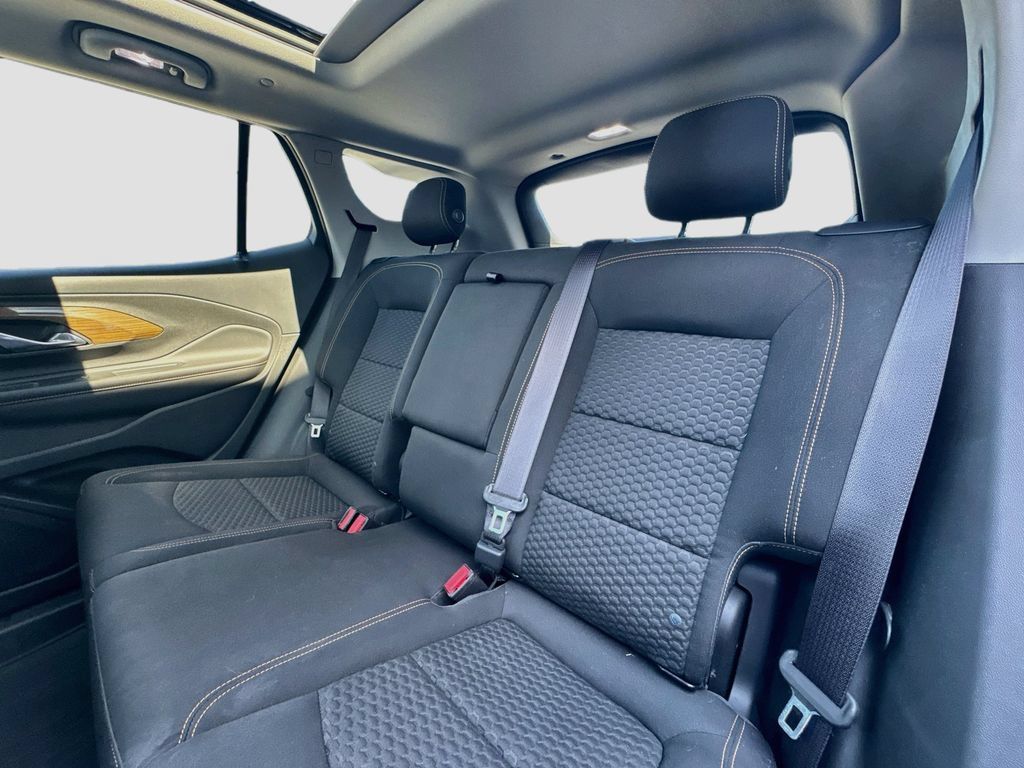 Used 2018 GMC Terrain SLE w/ Driver Convenience Package AWD/4WD image 25
