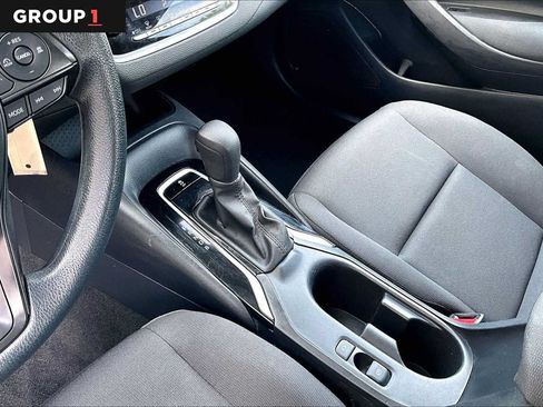 Used 2024 Toyota Corolla LE FWD image 17