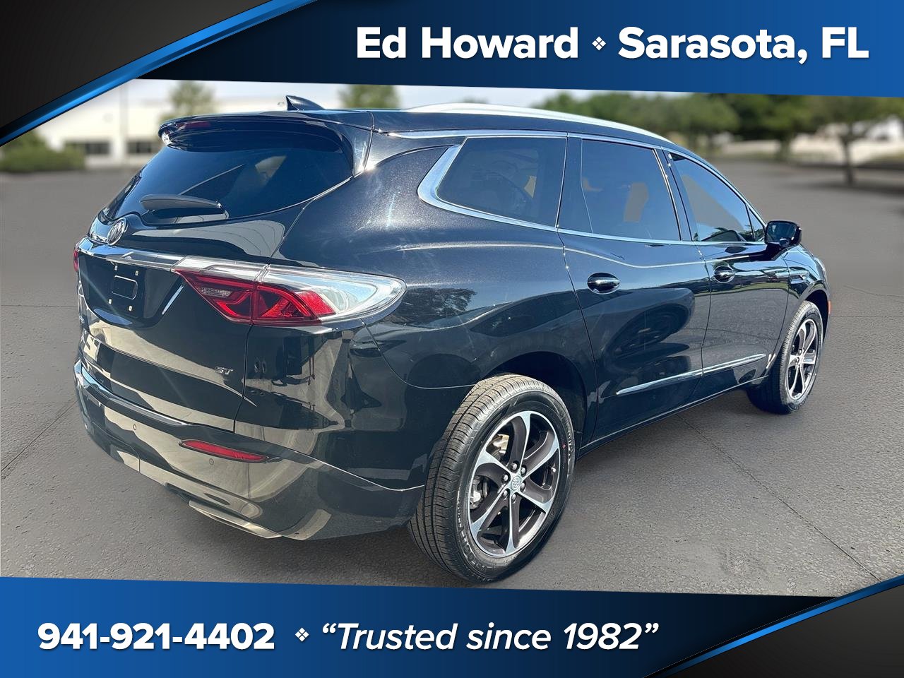 Used 2022 Buick Enclave Essence w/ Experience Buick Package FWD image 1