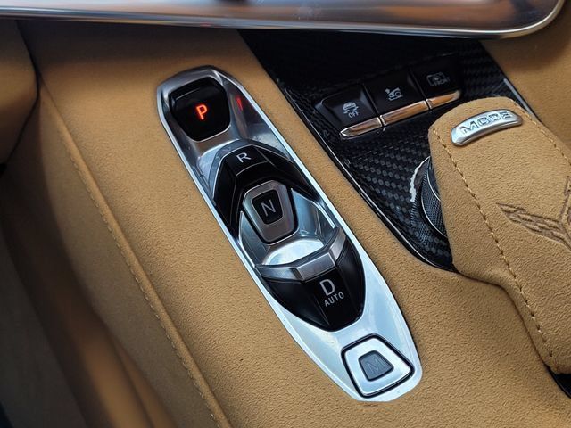 Used 2021 Chevrolet Corvette Stingray Premium Cpe w/ Z51 Performance Package RWD image 18