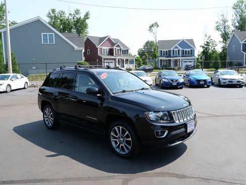 Used 2017 Jeep Compass High Altitude AWD/4WD image 2