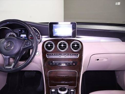 Used 2019 Mercedes-Benz GLC 300 image 27